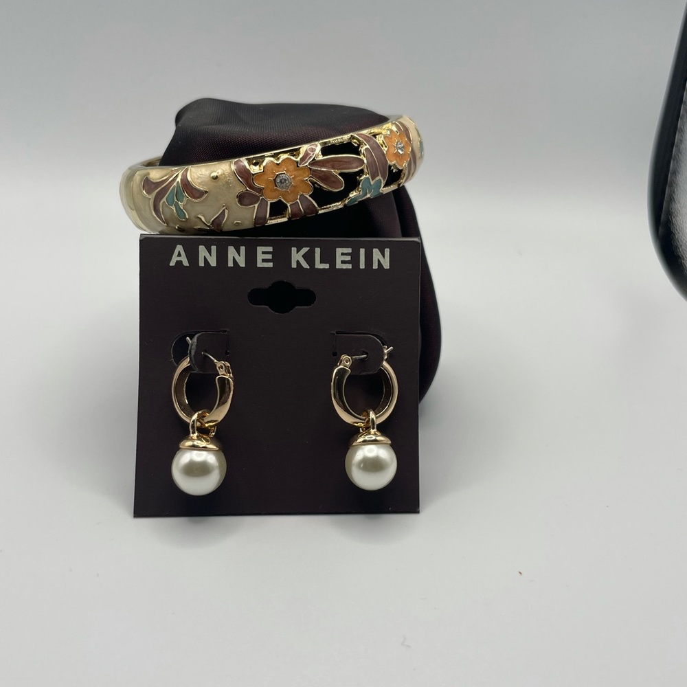New Costume Jewelry  Bangle Bracelet and Earrings